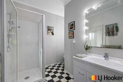 Photo of property in 9 Owens Road, Waiuku, 2123