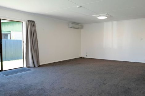 Photo of property in 6 Bevan Place, Otaki, 5512