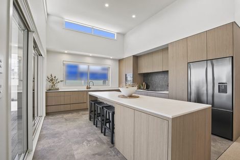 Photo of property in Mangorei Road, Strandon, New Plymouth, 4312