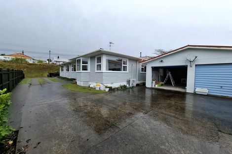 Photo of property in 108 Frankley Road, Frankleigh Park, New Plymouth, 4310