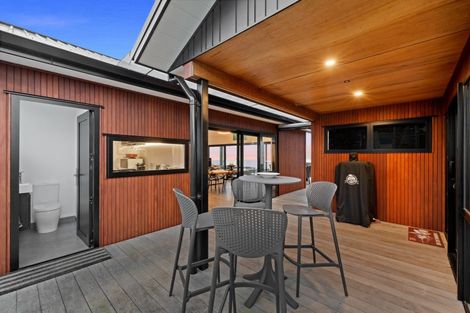 Photo of property in 4 Aquarius Lane, Langs Beach, 0582