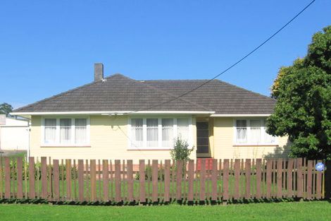 Photo of property in 54 Smythe Road, Henderson, Auckland, 0612