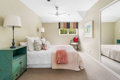 Photo of property in 236 Cashmere Road, Hoon Hay, Christchurch, 8025