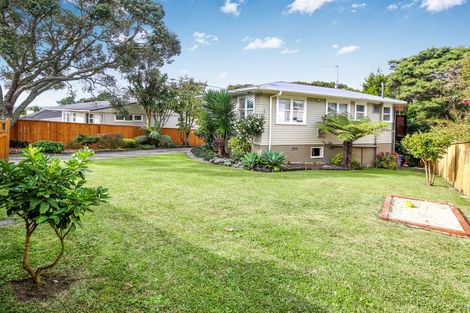 Photo of property in 34 South Lynn Road, Titirangi, Auckland, 0604