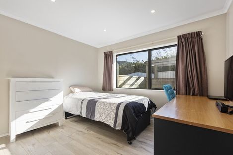 Photo of property in 55 Percy Kinsman Crescent, Riverstone Terraces, Upper Hutt, 5018