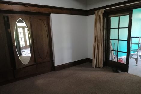 Photo of property in 18 Links Road, New Lynn, Auckland, 0600