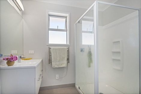 Photo of property in 36 Tairua Palms Place, Tairua, 3508