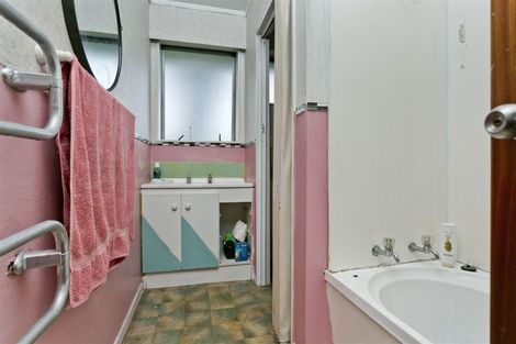 Photo of property in 7/1 Pine Street, New Lynn, Auckland, 0600