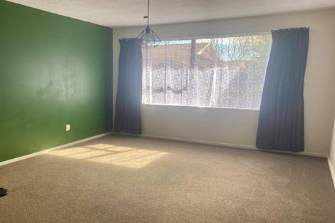 Photo of property in 2/36 Solomon Avenue, Redwood, Christchurch, 8051