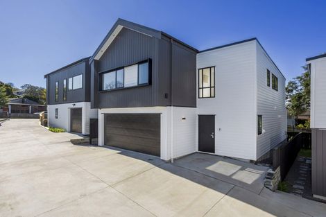 Photo of property in 24b Scarlock Avenue, Browns Bay, Auckland, 0630