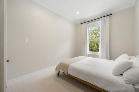 Photo of property in 25 Newman Terrace, Thorndon, Wellington, 6011
