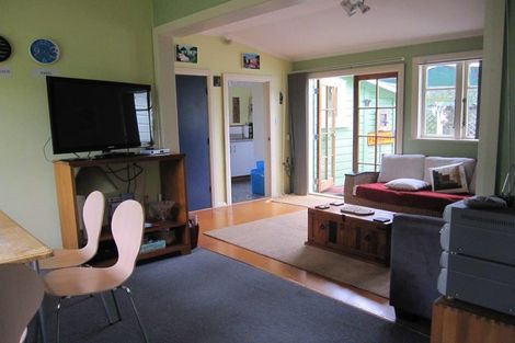 Photo of property in 30 Manuka Street, Otaki Beach, Otaki, 5512