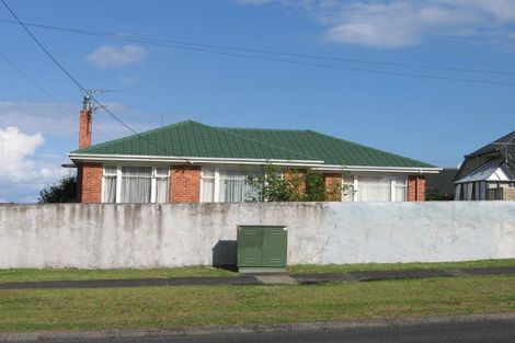 Photo of property in 34 Golf Road, New Lynn, Auckland, 0600