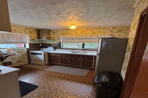 Photo of property in 2/94 Prince Regent Drive, Half Moon Bay, Auckland, 2012