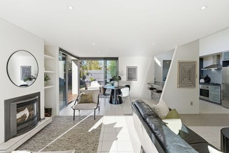 Photo of property in 4 Crombie Green, Northwood, Christchurch, 8051