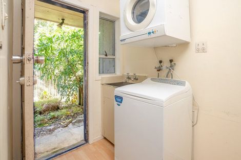 Photo of property in 21b Colchester Crescent, Newlands, Wellington, 6037