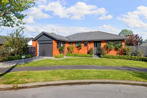 Photo of property in 27 Royleen Street, Casebrook, Christchurch, 8051