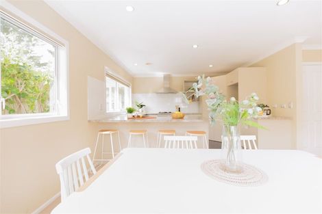 Photo of property in 43 Winsley Terrace, Churton Park, Wellington, 6037