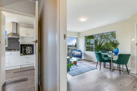 Photo of property in 12 Jenelin Road, Glendene, Auckland, 0602