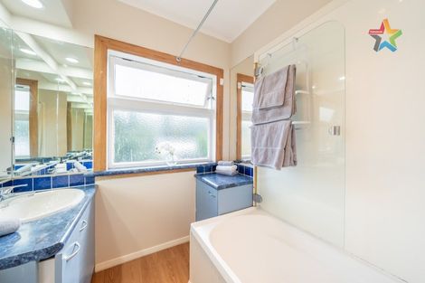 Photo of property in 14 Eldon Grove, Taita, Lower Hutt, 5019