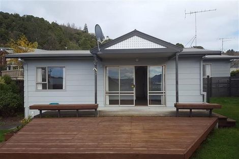 Photo of property in 6 Shera Street, Acacia Bay, Taupo, 3330