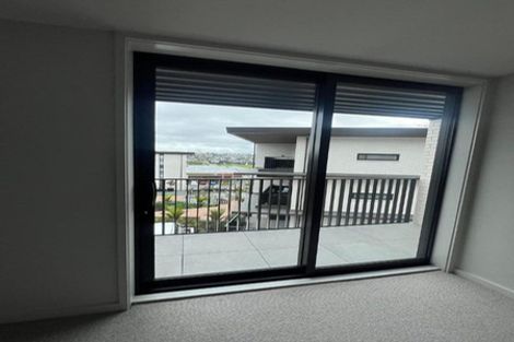 Photo of property in 7c Windlass Street, Long Bay, Auckland, 0630