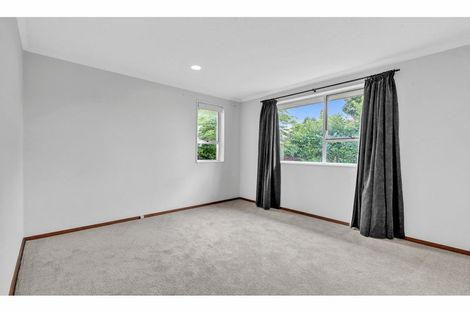 Photo of property in 66 Oakley Crescent, Hornby, Christchurch, 8042