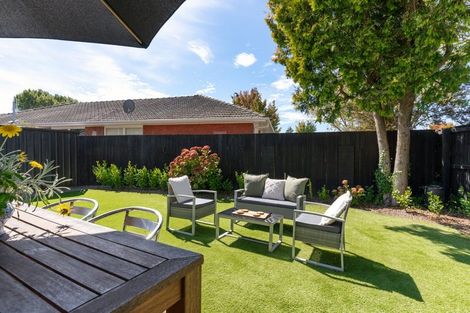 Photo of property in 4 Wadeley Road, Ilam, Christchurch, 8041