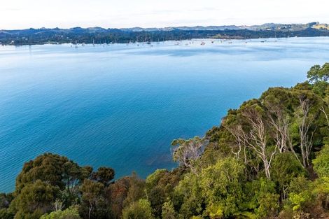 Photo of property in 100 Doves Bay Road, Kerikeri, 0294