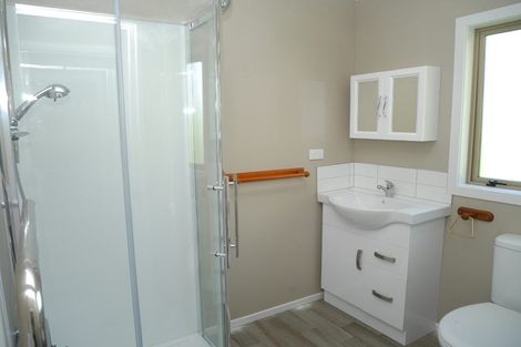 Photo of property in 11 Kebbell Drive, Waikanae, 5391