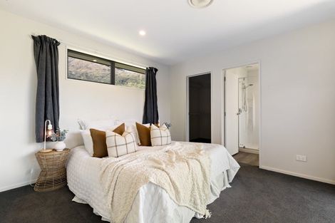 Photo of property in 33 Peterley Road, Lower Shotover, Queenstown, 9304