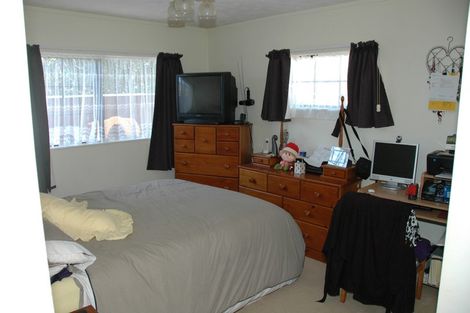 Photo of property in 36a Hardy Street, Waterloo, Lower Hutt, 5011