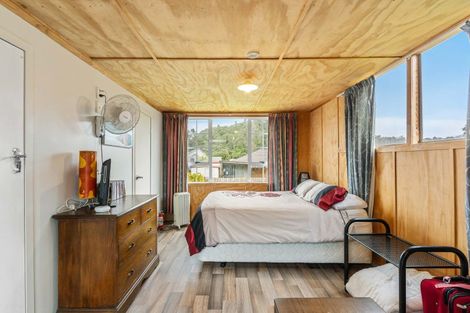 Photo of property in 105 Mckellar Place, Whangamata, 3620