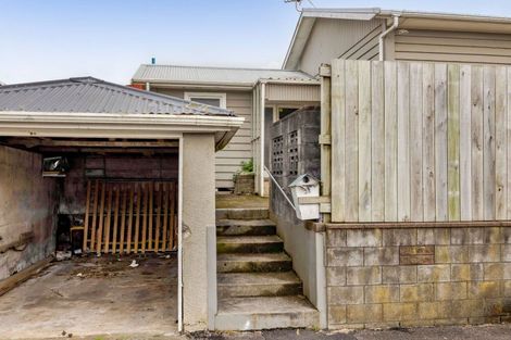 Photo of property in 24 Richmond Street, Fitzroy, New Plymouth, 4312