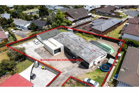 Photo of property in 56 Makora Road, Massey, Auckland, 0614