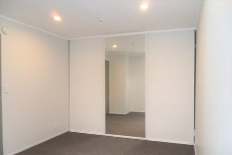 Photo of property in 8 Girton Terrace, Mount Cook, Wellington, 6021