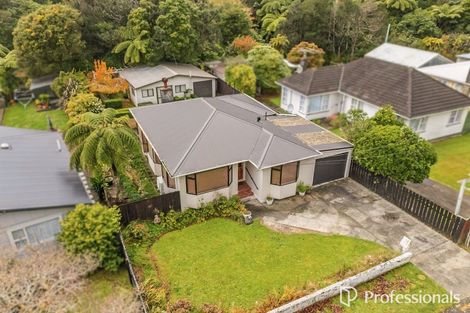 Photo of property in 13 Sunny Grove, Wainuiomata, Lower Hutt, 5014