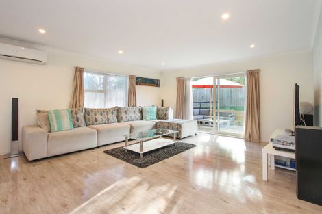 Photo of property in 40 Roberts Road, Glenfield, Auckland, 0629