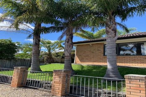 Photo of property in 60 Cabeleigh Drive, Helensville, 0800