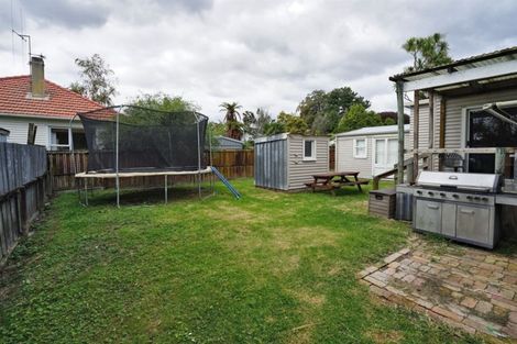 Photo of property in 2 Casey Avenue, Fairfield, Hamilton, 3214
