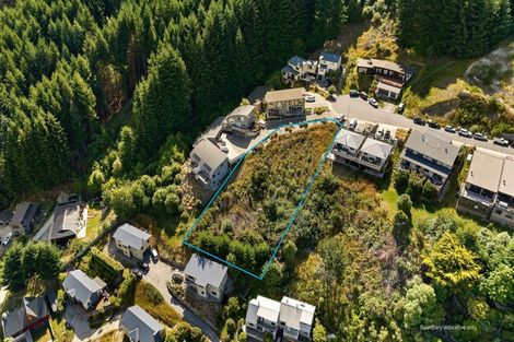 Photo of property in 64 Dart Place, Fernhill, Queenstown, 9300