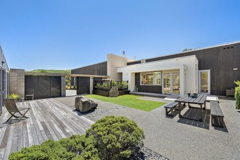 Photo of property in 654 Ohariu Valley Road, Ohariu, Wellington, 6037