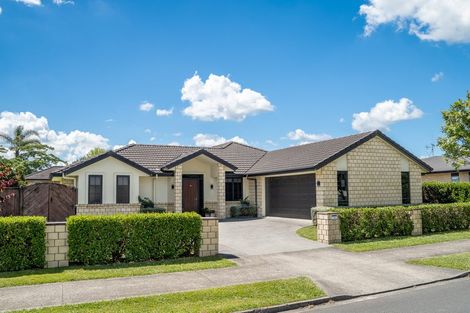Photo of property in 16 Moonlight Drive, Rototuna North, Hamilton, 3210