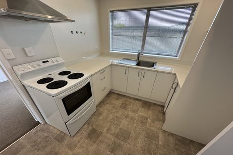 Photo of property in 2/78 Prince Regent Drive, Half Moon Bay, Auckland, 2012