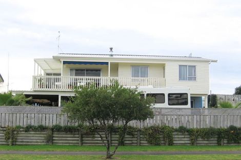 Photo of property in 117 Mayfair Avenue, Whangamata, 3620