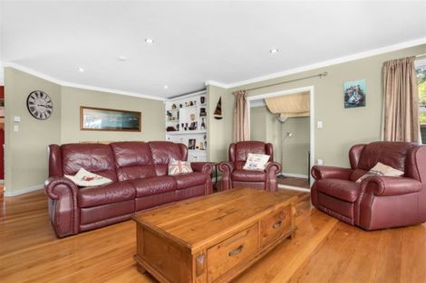 Photo of property in 188 Forest Hill Road, Waiatarua, Auckland, 0612