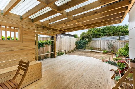 Photo of property in 1/50a Tawa Crescent, Manurewa, Auckland, 2102