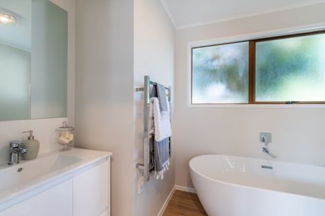 Photo of property in 18 Catkin Crescent, Papatoetoe, Auckland, 2025