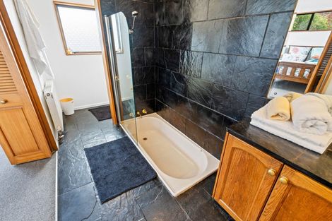 Photo of property in 24 Gorman Street, Macandrew Bay, Dunedin, 9014