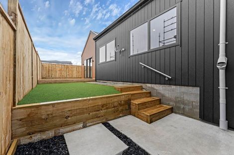 Photo of property in 93 Maungakaraka Road, Karaka, 2580